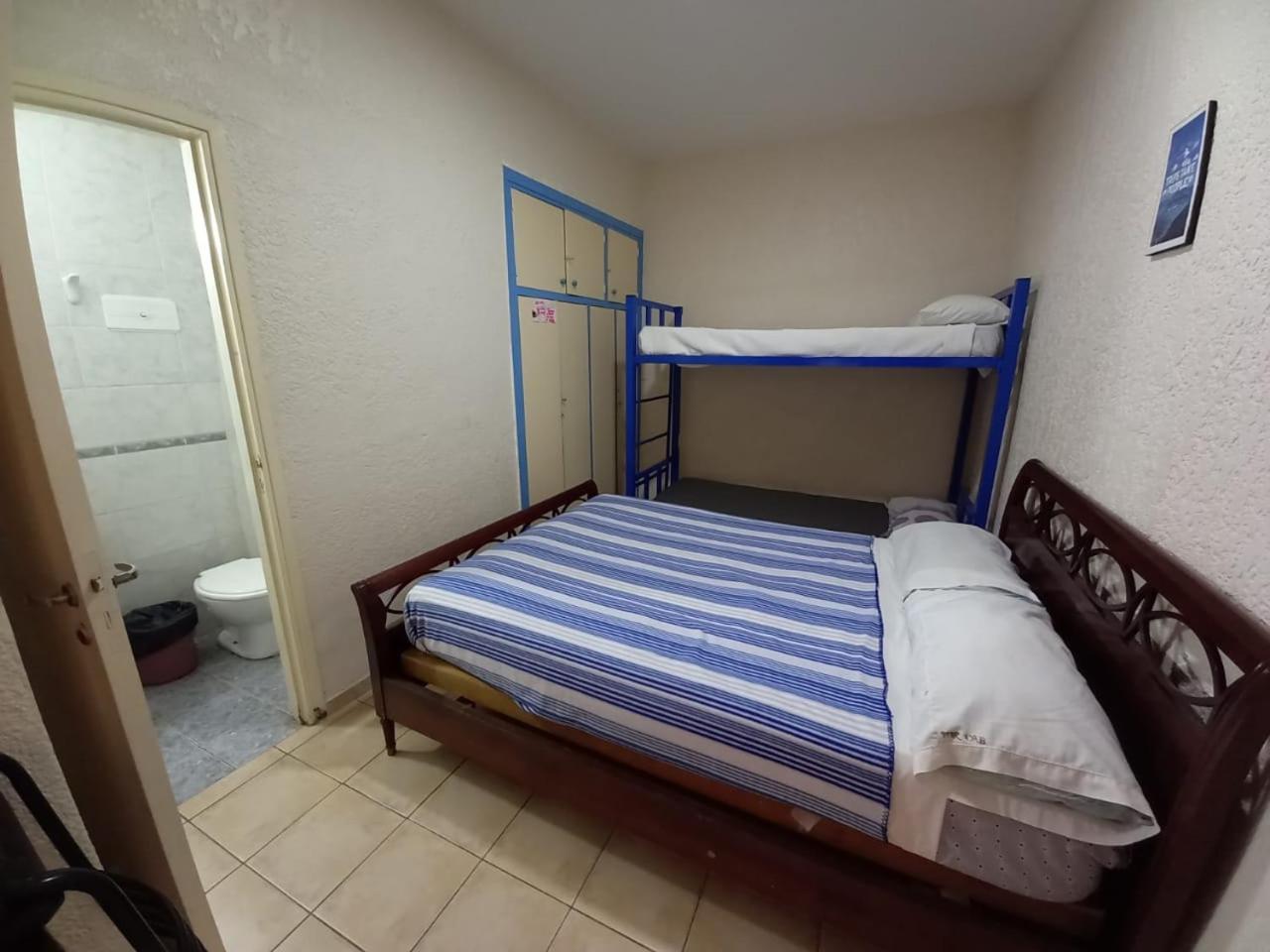 Black Sheep International Hostel Mendoza Extérieur photo