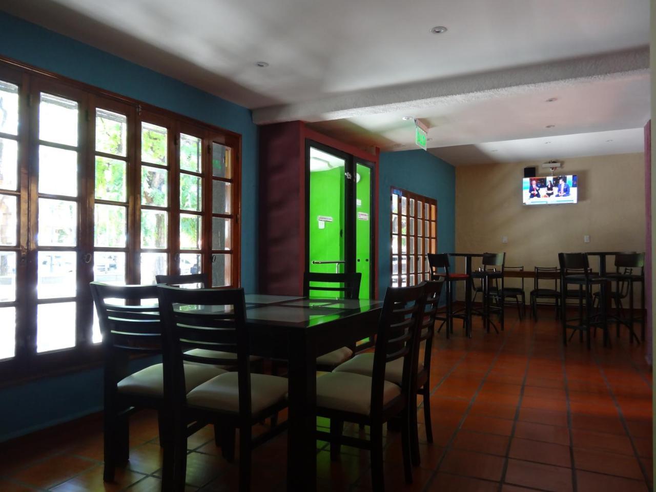 Black Sheep International Hostel Mendoza Extérieur photo
