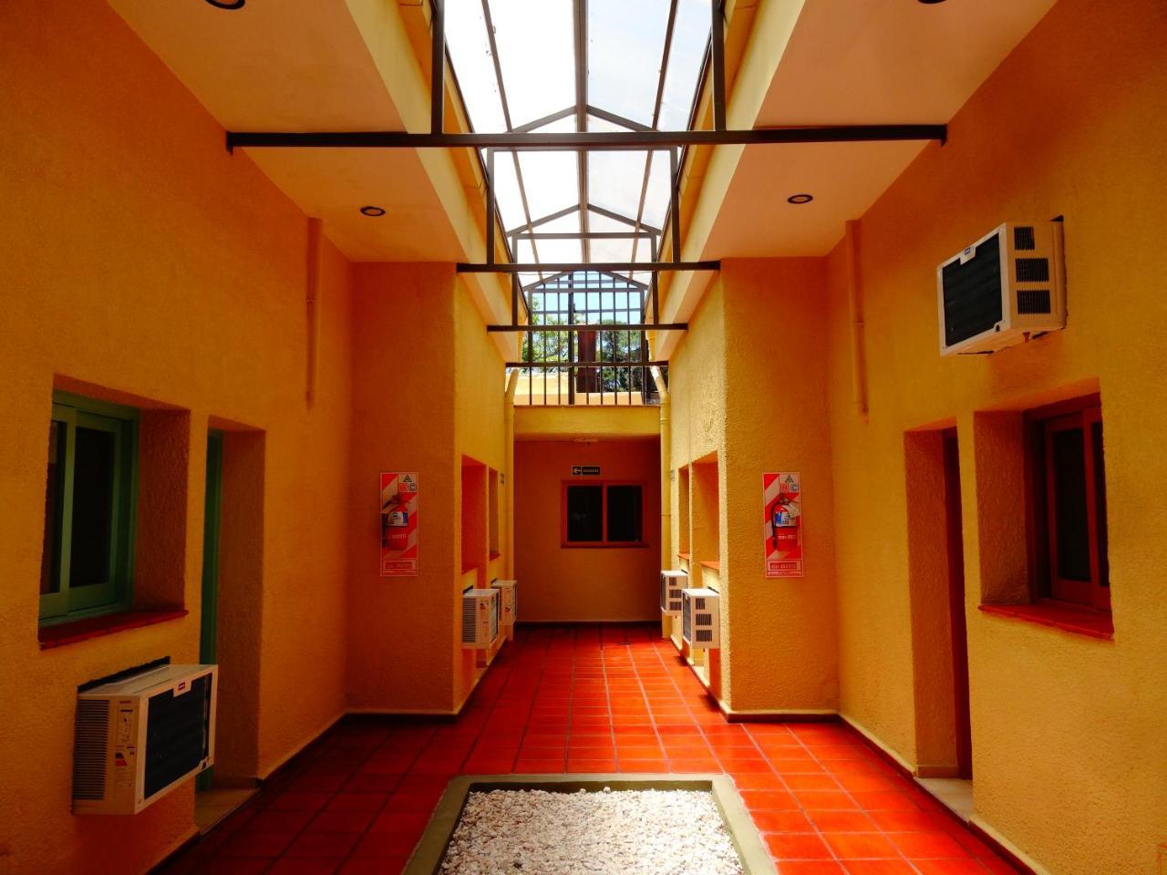 Black Sheep International Hostel Mendoza Extérieur photo