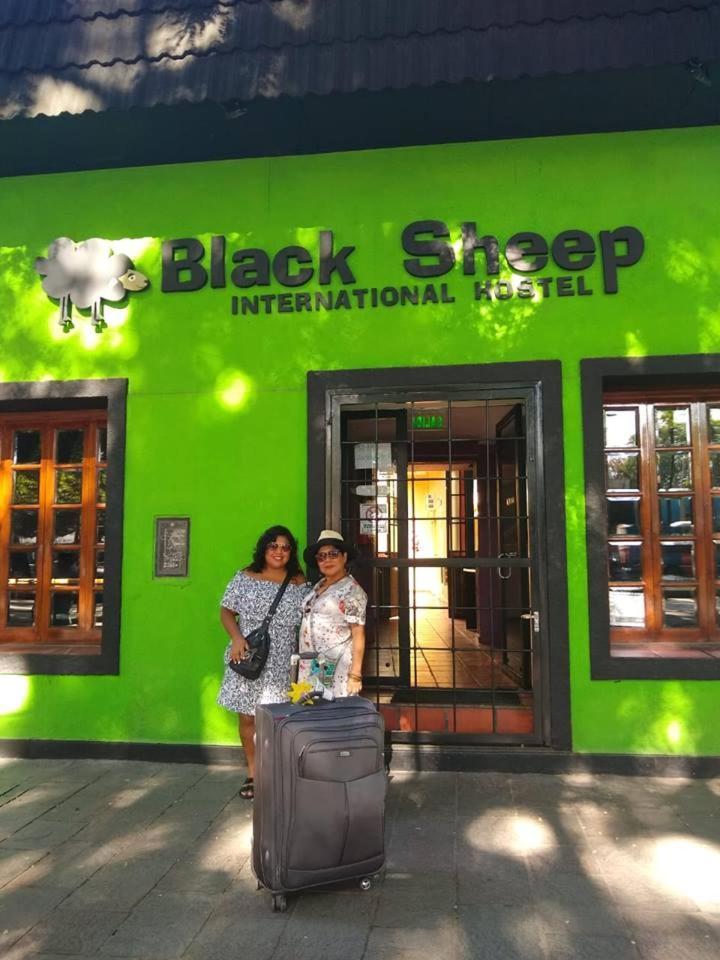 Black Sheep International Hostel Mendoza Extérieur photo